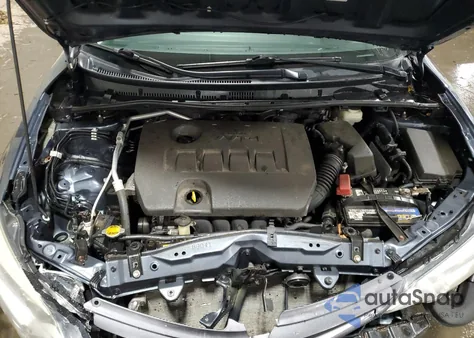 2015 Toyota Corolla Le z USA, uszkodzony, nr VIN 2T1BURHE8FC357393